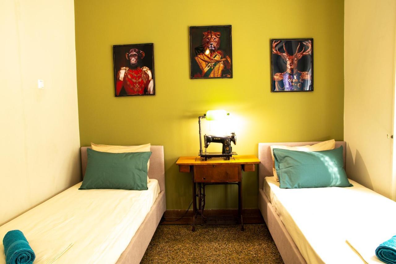Exis Suite Athens Exterior photo